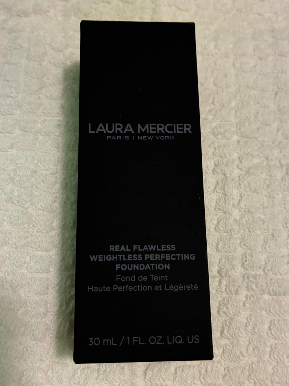 Laura Mercier Foundation Camel 3N2 brand new in box
